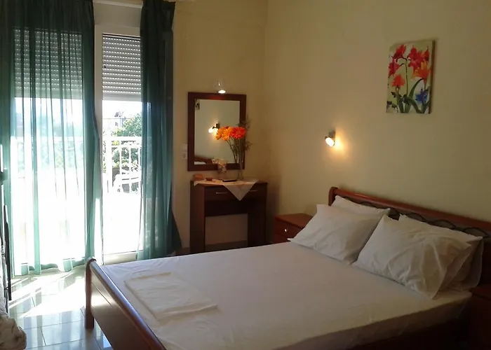 Golden Sun Apartment