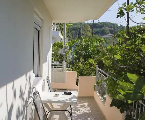 Golden Sun Apartment